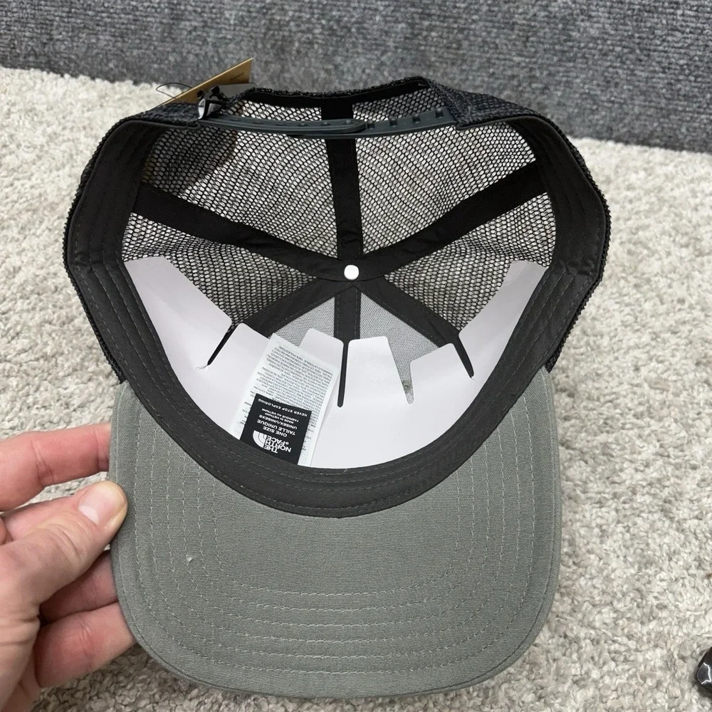 The North Face SnapBack hat cap bear‎ mountain trees gray/black adjustable